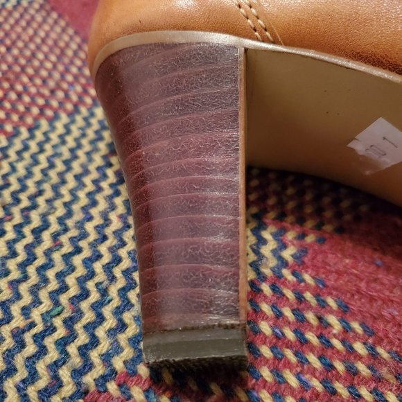 Bellini | Leather Heeled Loafer - Picture 6 of 6